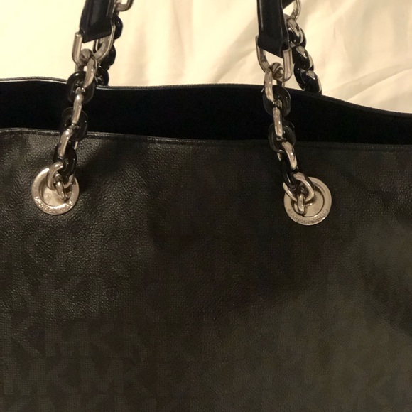 Used tote - Picture 6 of 7